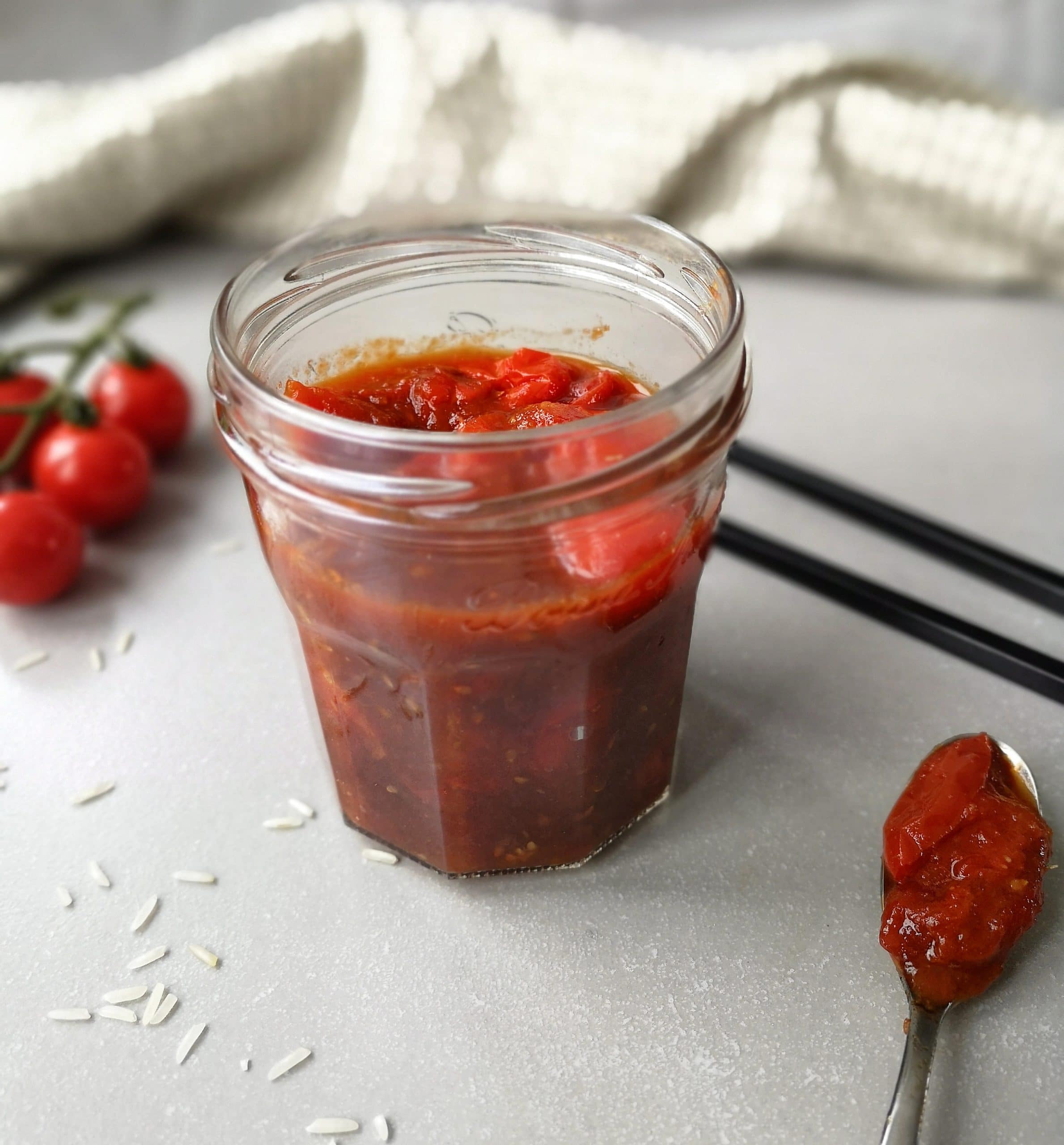 Tomaten saus sambal chilisaus