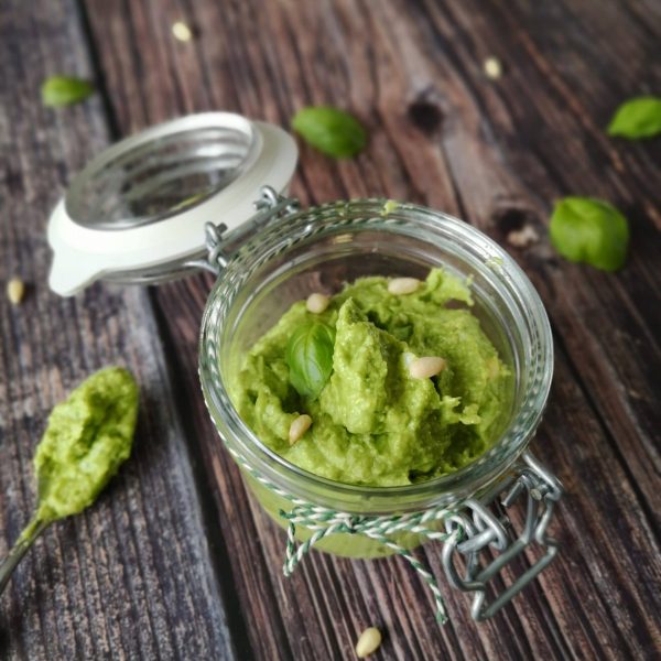 Avocado pesto