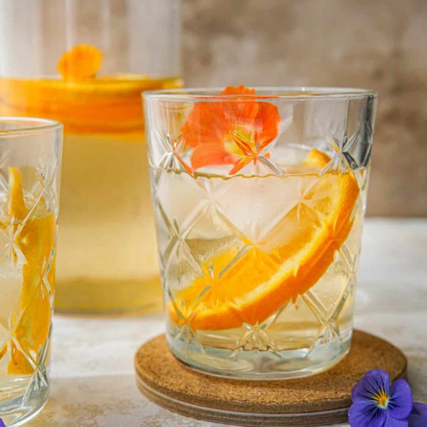 Recept voor zelfgemaakte ice tea van thee