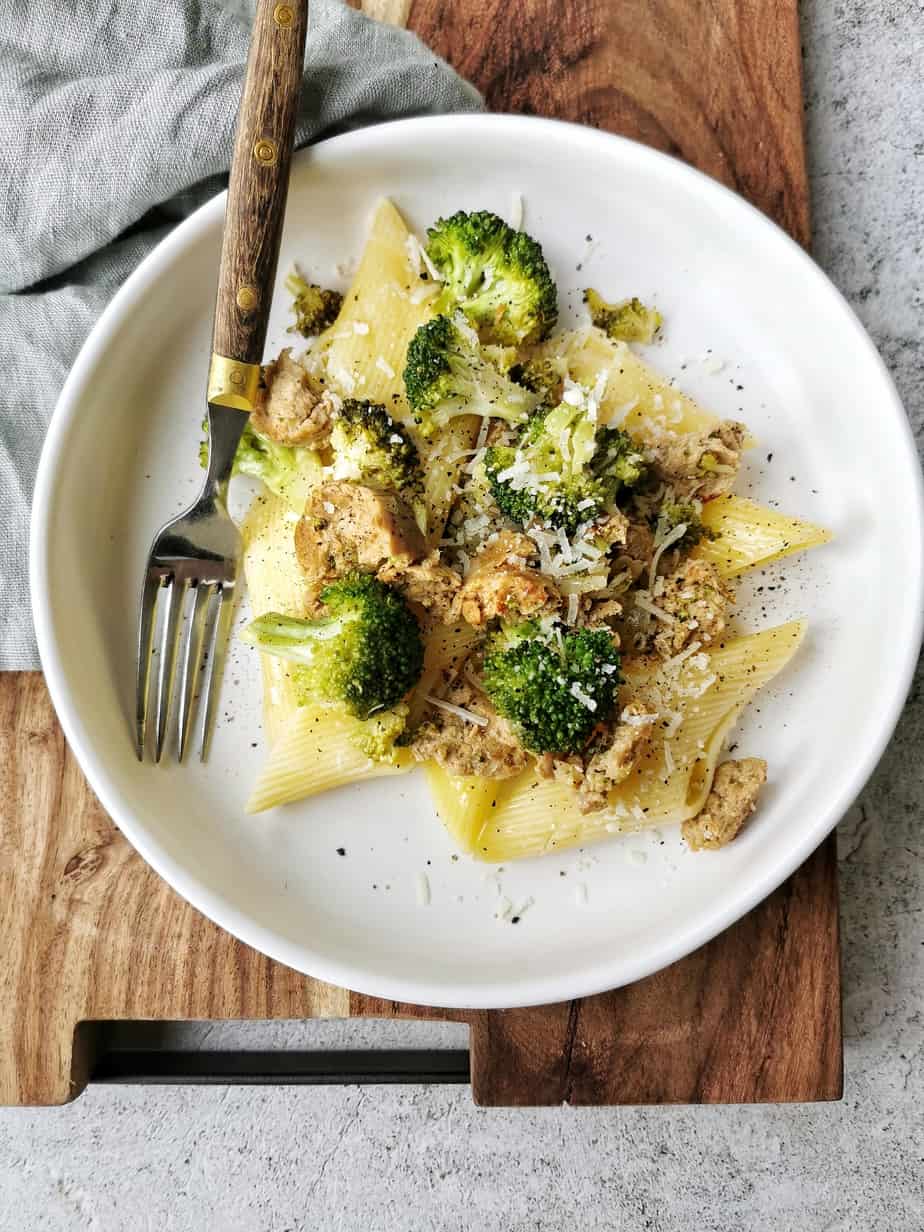 Pas­ta broc­co­li e vegetarische sal­sic­cia