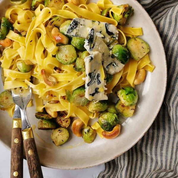 Spruitjes roerbakken pasta