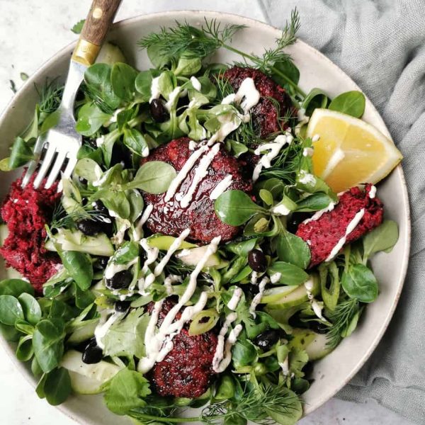 Salade met zelfgemaakte falafel