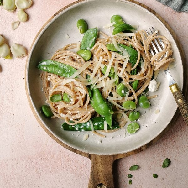 Vegetarische pasta met groene groente