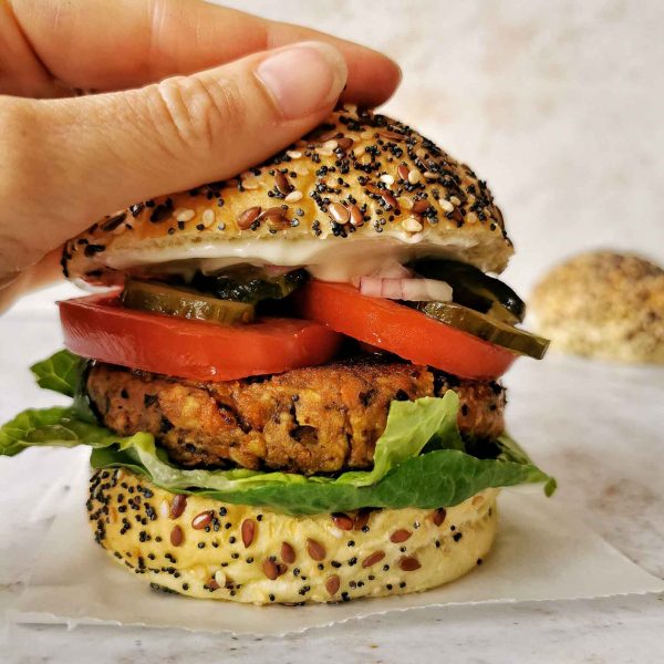 Vegan tempeh burger