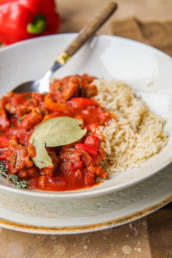 Vegan goulash met seitan