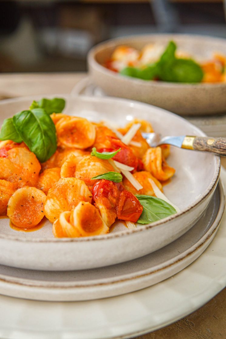 Recept voor pasta met wortel paprikasaus