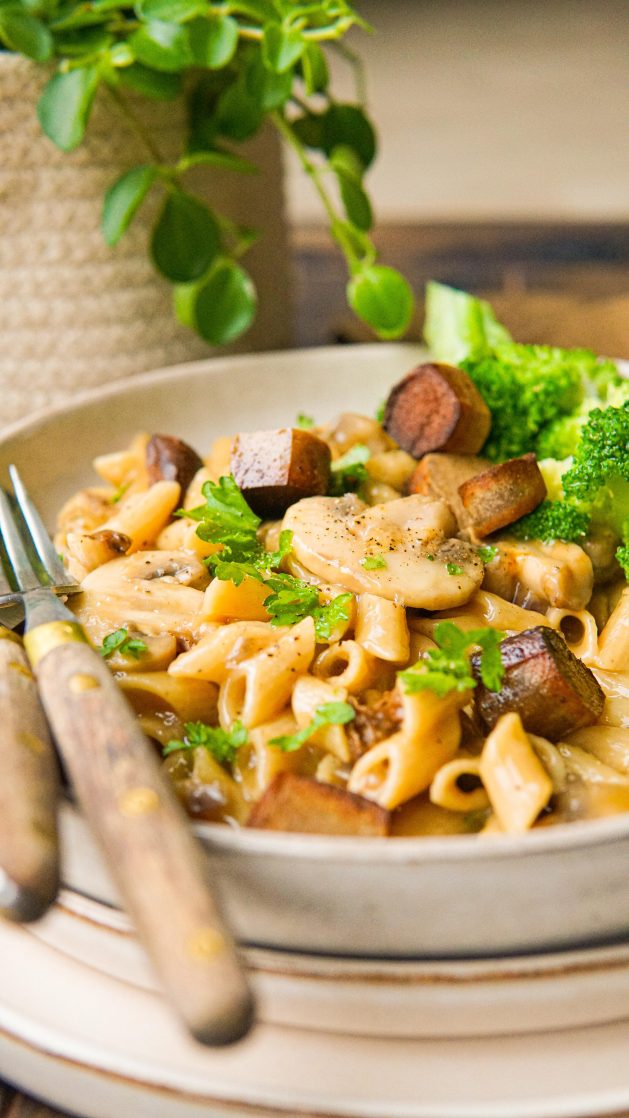 Vegan pasta met champignons