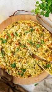 Vegetarische quiche met broccoli en prei